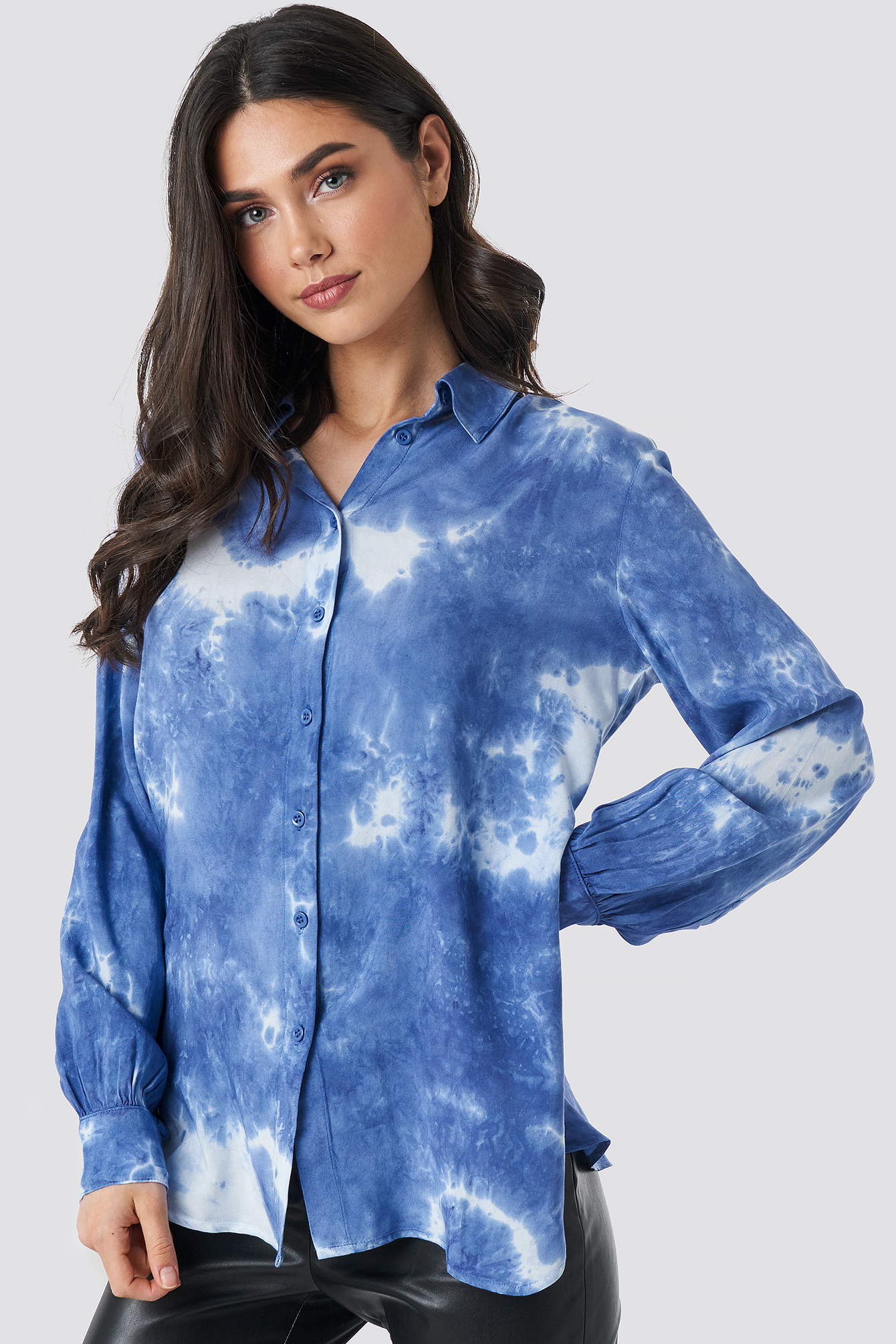 Tie Dye Button Up Shirt Blue | na-kd.com
